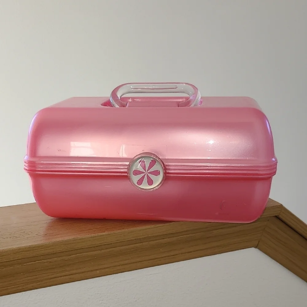 Vintage Caboodles Pink Cosmetic Case with Flower Detail